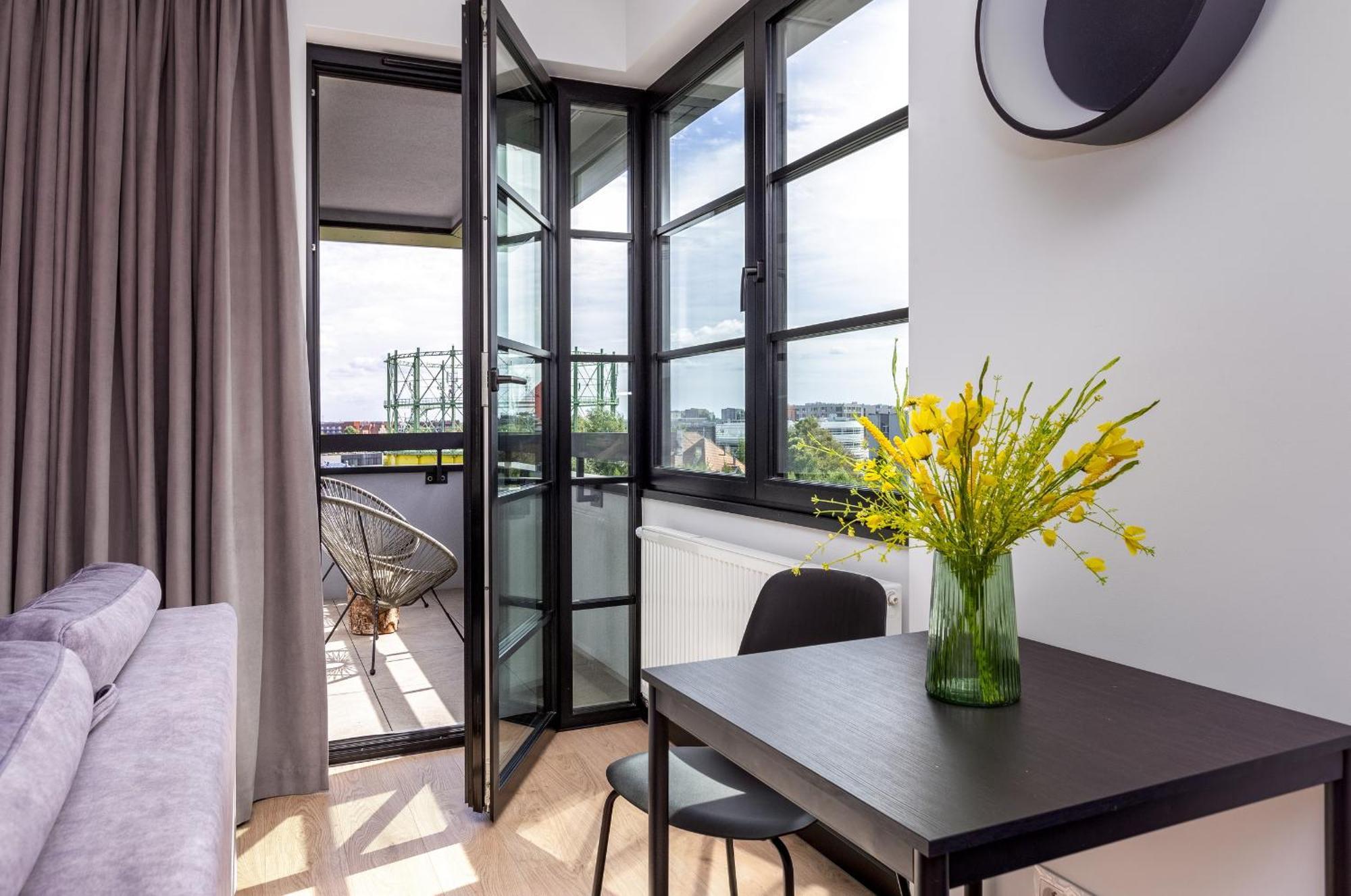 Doki Living - Foodhall & Parking By Downtown Apartments Gdansk Bagian luar foto