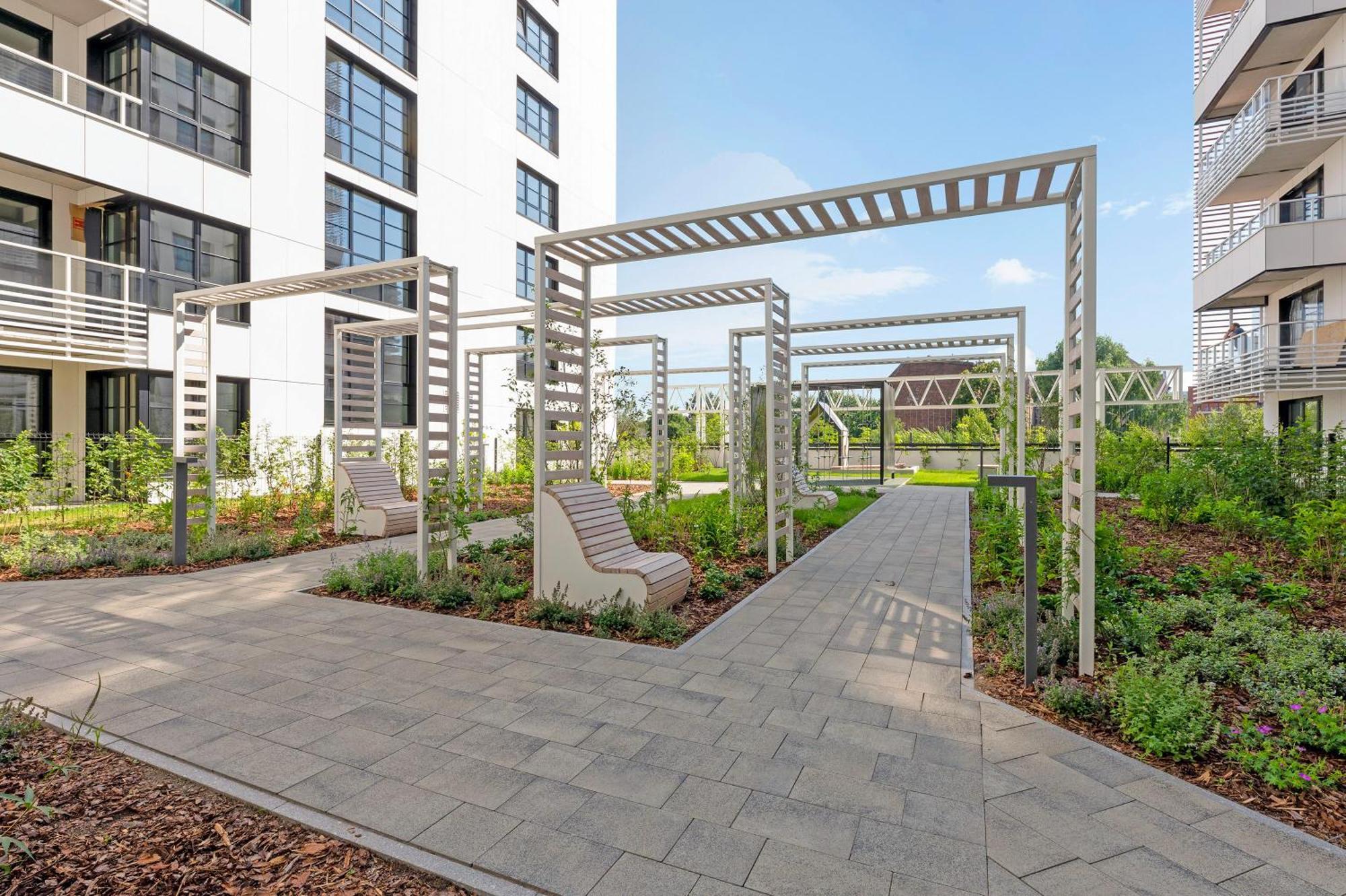 Doki Living - Foodhall & Parking By Downtown Apartments Gdansk Bagian luar foto