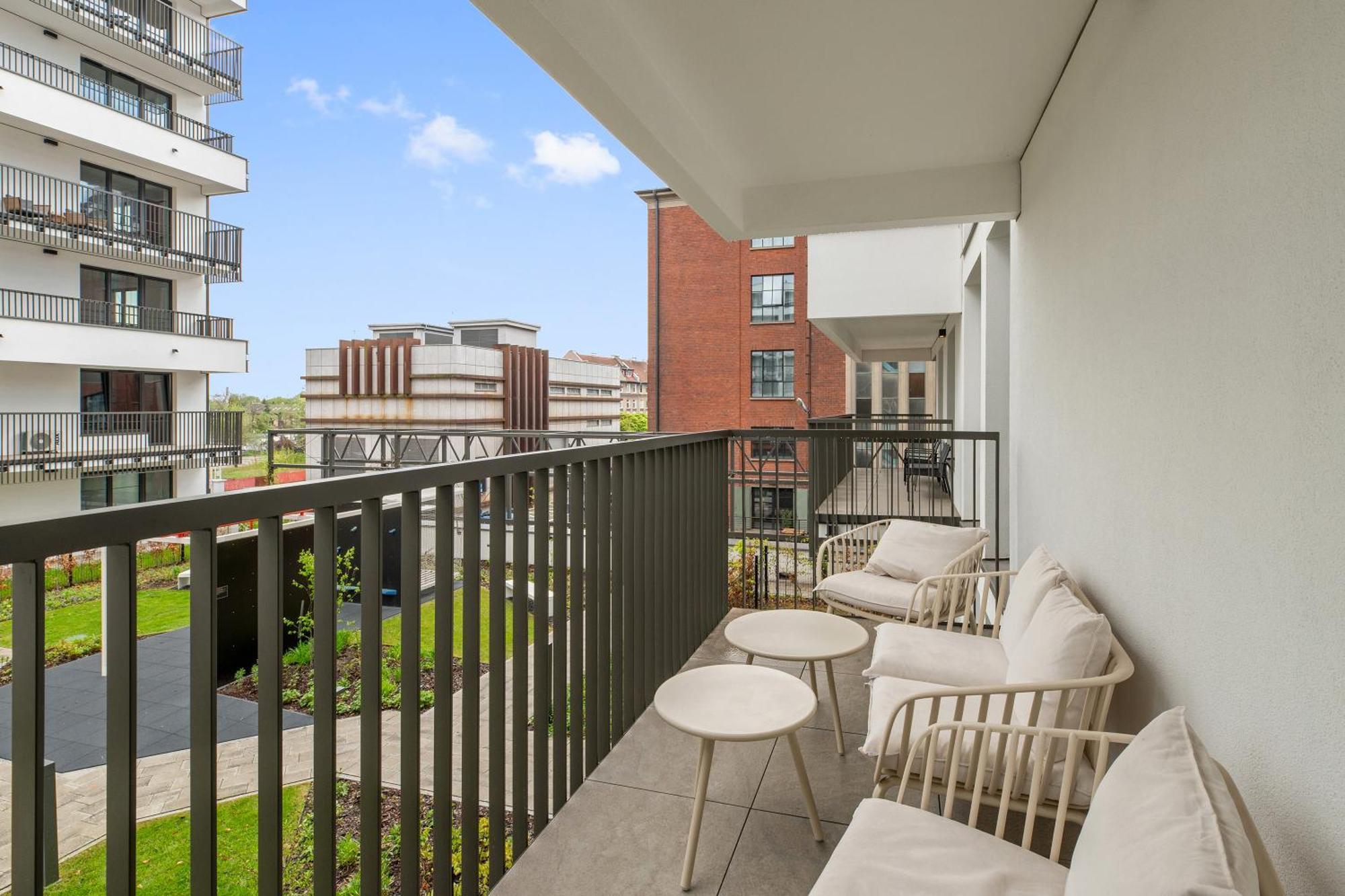Doki Living - Foodhall & Parking By Downtown Apartments Gdansk Bagian luar foto